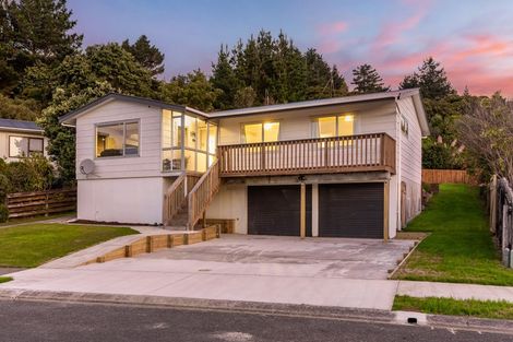 Photo of property in 10 Transom Close, Whitby, Porirua, 5024