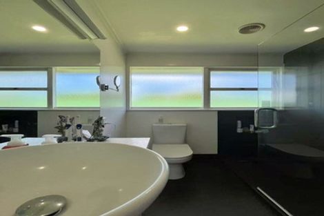 Photo of property in 2/33 Hamlin Road, Mount Wellington, Auckland, 1060