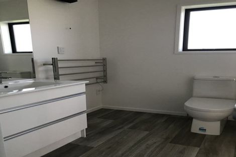 Photo of property in 62 Gervin Road, Wainui, Silverdale, 0992