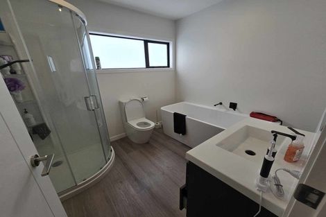 Photo of property in 36b Oxford Crescent, Ebdentown, Upper Hutt, 5018