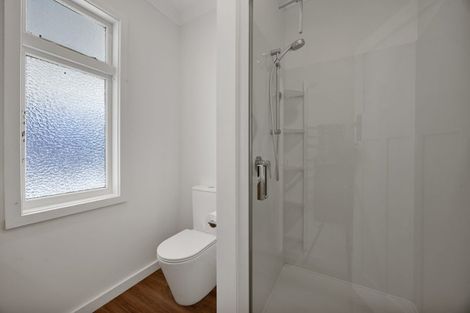 Photo of property in 2 Moana Crescent, Blagdon, New Plymouth, 4310