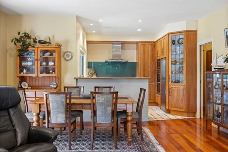 Photo of property in 32 Maesbury Close, Papamoa Beach, Papamoa, 3118