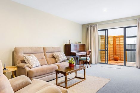 Photo of property in 2/104 Perry Street, Papanui, Christchurch, 8053