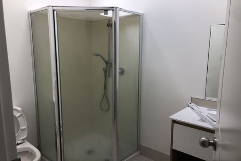 Photo of property in 30 Darcy Place, Massey, Auckland, 0614