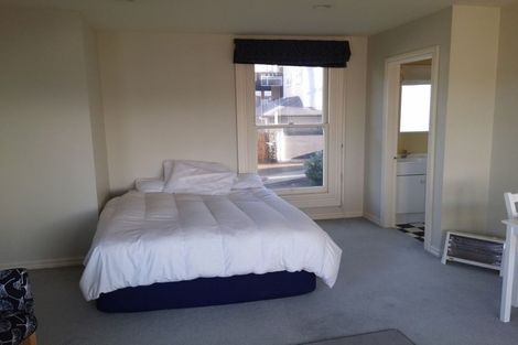 Photo of property in 28 Talavera Terrace, Kelburn, Wellington, 6012