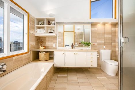 Photo of property in 13 Talavera Terrace, Kelburn, Wellington, 6012