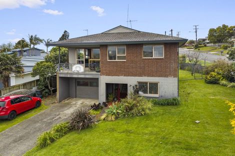 Photo of property in 2 Kowai Grove, Omokoroa, 3114