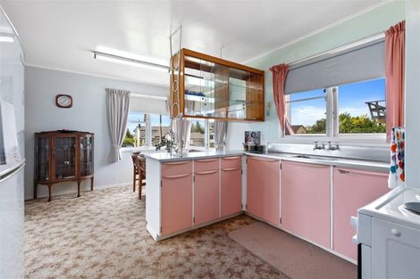 Photo of property in 1180 Papamoa Beach Road, Papamoa Beach, Papamoa, 3118