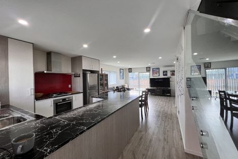 Photo of property in 25 Sohum Place, Manukau, Auckland, 2104