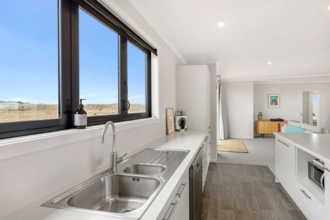 Photo of property in 23 Waipipi Road, Waverley, 4591