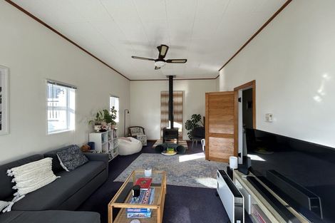 Photo of property in 27 Mckinley Crescent, Brooklyn, Wellington, 6021