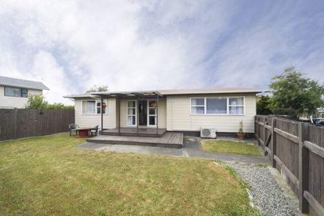 Photo of property in 33 Suzanne Grove, Kelvin Grove, Palmerston North, 4414