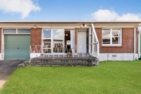 Photo of property in 2/11 Wentworth Avenue, Papatoetoe, Auckland, 2025