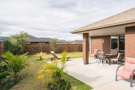 Photo of property in 365 One Tree Point Road, One Tree Point, 0118