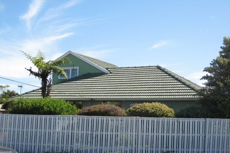 Photo of property in 8 Quebec Place, Wainoni, Christchurch, 8061