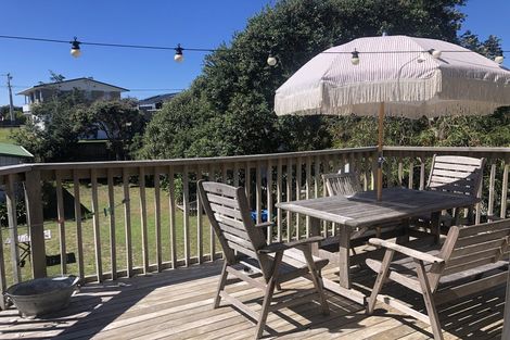 Photo of property in 1277 Papamoa Beach Road, Papamoa Beach, Papamoa, 3118