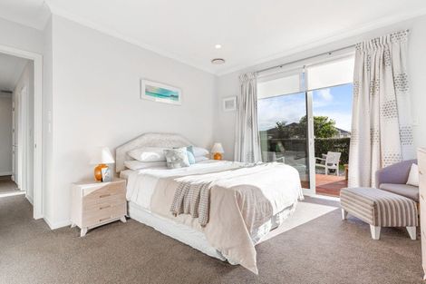 Photo of property in 26 Korako Drive, Kumeu, 0810