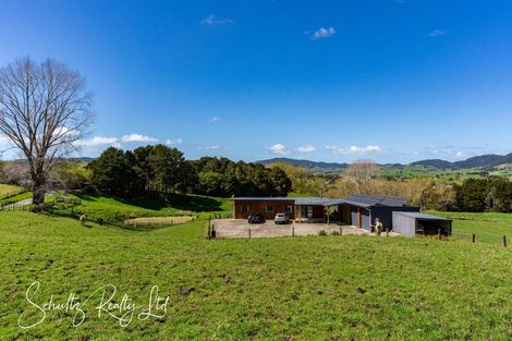 Photo of property in 32 Nikau Lane, Maungaturoto, 0520