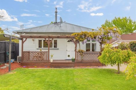 Photo of property in 44 Stapletons Road, Richmond, Christchurch, 8013