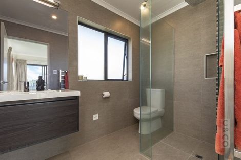 Photo of property in 4 Korako Drive, Kumeu, 0810