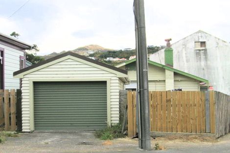 Photo of property in 10 Brighton Street, Island Bay, Wellington, 6023