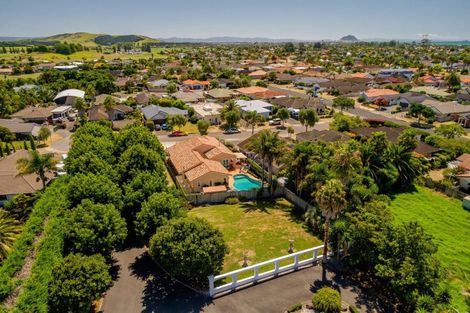 Photo of property in 11 Saint Clair Place, Papamoa Beach, Papamoa, 3118