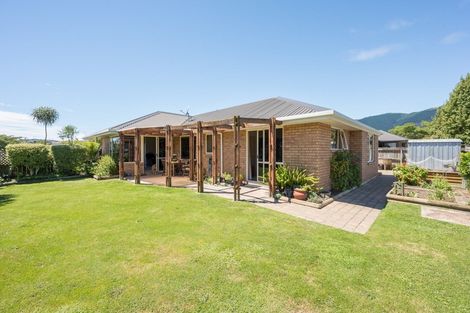 Photo of property in 2 Baxter Place, Stoke, Nelson, 7011