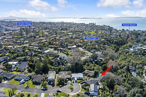 Photo of property in 29 Kayeleen Place, Cockle Bay, Auckland, 2014