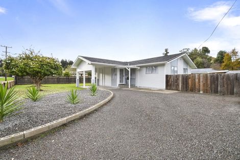 Photo of property in 30 Ongo Road, Hunterville, 4730