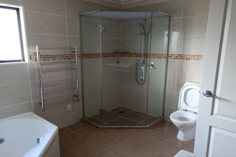 Photo of property in 30 Kestev Drive, Flat Bush, Auckland, 2016