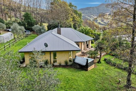 Photo of property in 5518 Christchurch Akaroa Road, French Farm, 7582