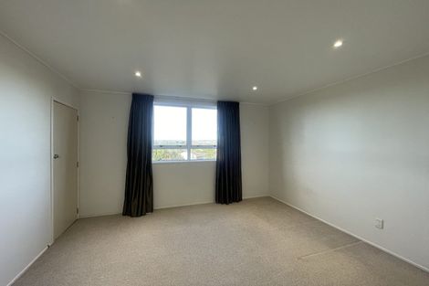 Photo of property in 25 Downsview Road, Pakuranga Heights, Auckland, 2010