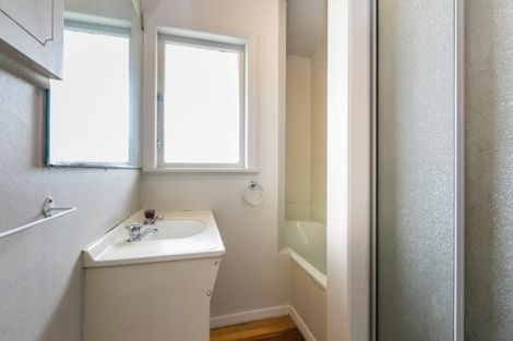 Photo of property in 2/204a Park Road South, Akina, Hastings, 4122