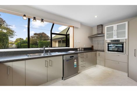 Photo of property in 5 Lancewood Drive, Halswell, Christchurch, 8025