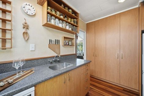 Photo of property in 44 Saddleback Rise, Murrays Bay, Auckland, 0630