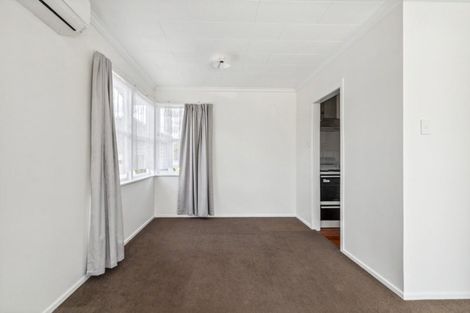 Photo of property in 20 Rhonda Avenue, Deanwell, Hamilton, 3206