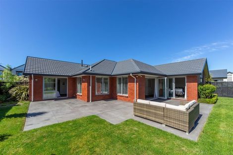 Photo of property in 2 Levinge Lane, Hillmorton, Christchurch, 8024