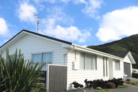 Photo of property in 8 Buxton Avenue, Karori, Wellington, 6012