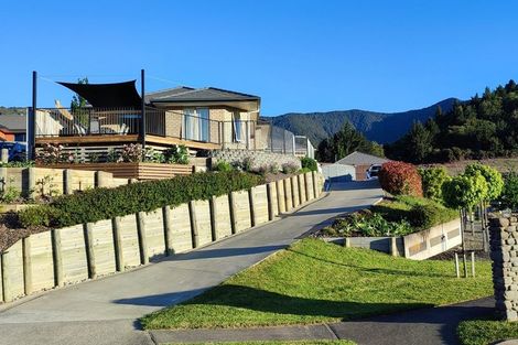 Photo of property in 2 Pukeko Place, Picton, 7220