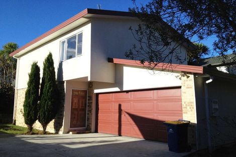 Photo of property in 1/18 Peach Road, Glenfield, Auckland, 0629