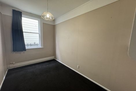 Photo of property in 2a Russell Terrace, Newtown, Wellington, 6021