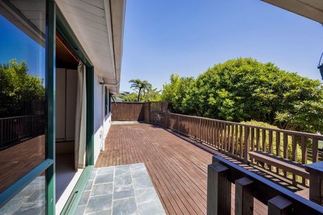 Photo of property in 15 Awanui Street, Merrilands, New Plymouth, 4312