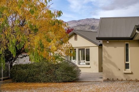 Photo of property in 12 Ferry Lane, Mount Pisa, Cromwell, 9383