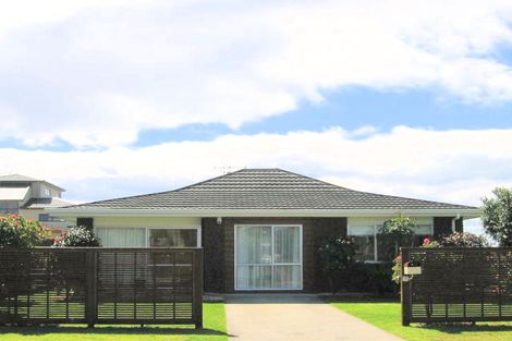 Photo of property in 47a Dickson Road, Papamoa Beach, Papamoa, 3118
