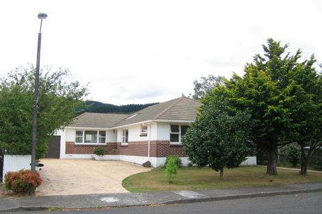 Photo of property in 11 Matuku Street, Heretaunga, Upper Hutt, 5018