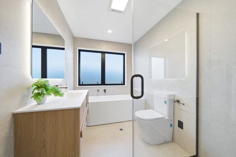 Photo of property in 24 Streamview Way, Long Bay, Auckland, 0630