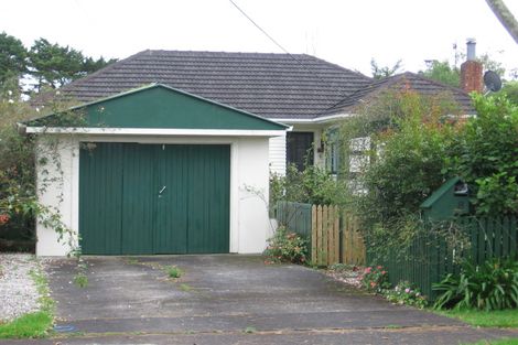 Photo of property in 8 Knox Road, Swanson, Auckland, 0612