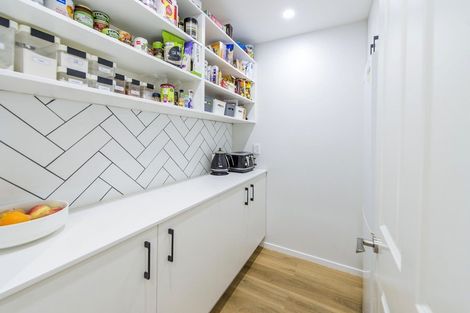 Photo of property in 4 Goldie Place, Rolleston, 7614