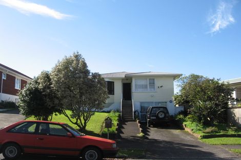 Photo of property in 57 La Trobe Street, Pakuranga Heights, Auckland, 2010
