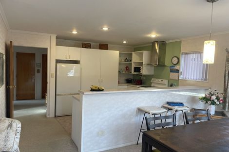 Photo of property in 33d Kirby Street, Glendene, Auckland, 0602